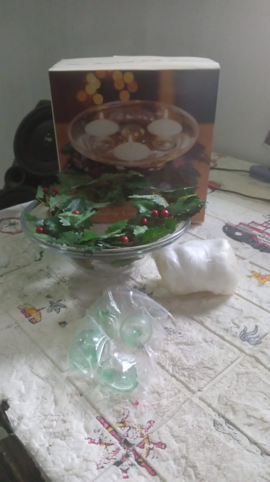 12503 Floating Candle Light Candle Holder Set, Romantic Atmosphere Creates Water Container, Coffee Table Decoration, Send Candles, Table Decorations, Romantic Atmosphere (1 Pc) 12503 Floating Candle Light Candle Holder Set, Romantic Atmosphere Creates Water Container, Coffee Table Decoration, Send Candles, Table Decorations, Romantic Atmosphere (1 Pc)